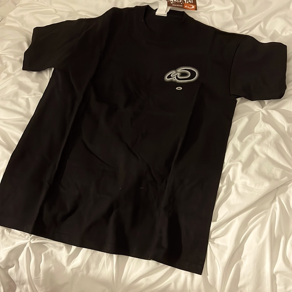Black graphic tee Wakanai